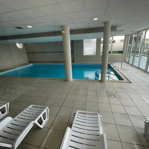 https://appartement-avec-sauna-et-piscine-au-bord-de-mer.inbrittany.com
